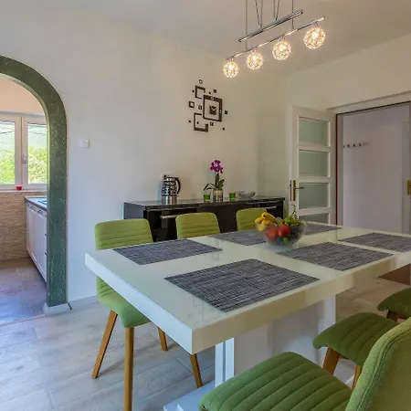 Casa de Férias Besondere Mit Pool, 350 Meter Zum Jadranovo
