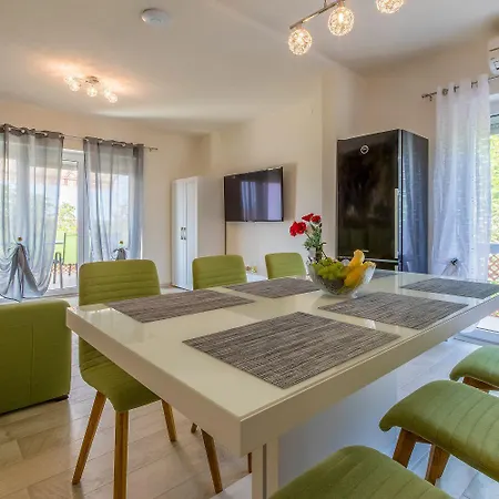 Holiday home Besondere Mit Pool, 350 Meter Zum