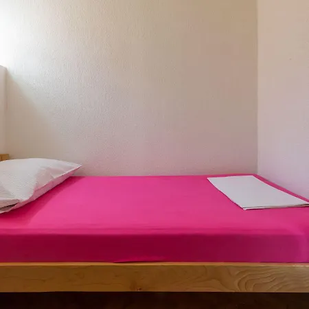 Holiday home Besondere Mit Pool, 350 Meter Zum *