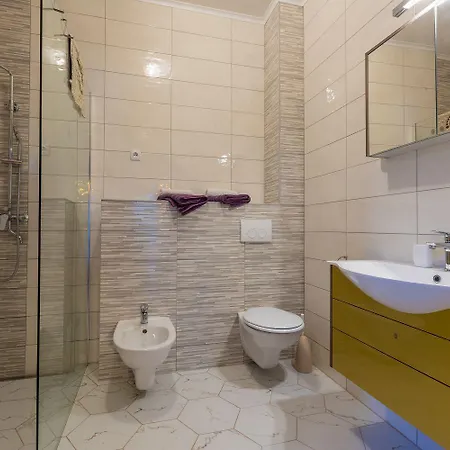 Holiday home Besondere Mit Pool, 350 Meter Zum